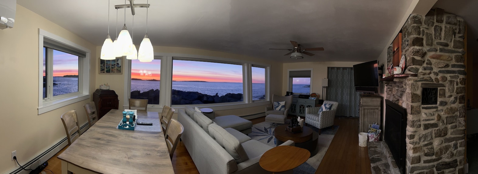 New Listing Unique Oceanfront Home. Separate Boat Rental Available. - Portland, ME