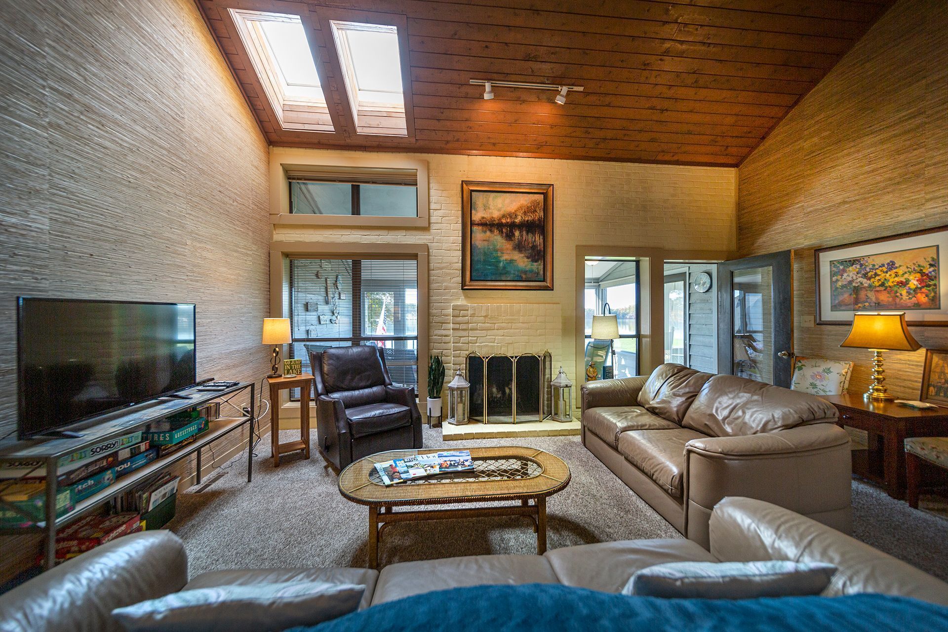 Family Vacation Station!  Sleeps 9 