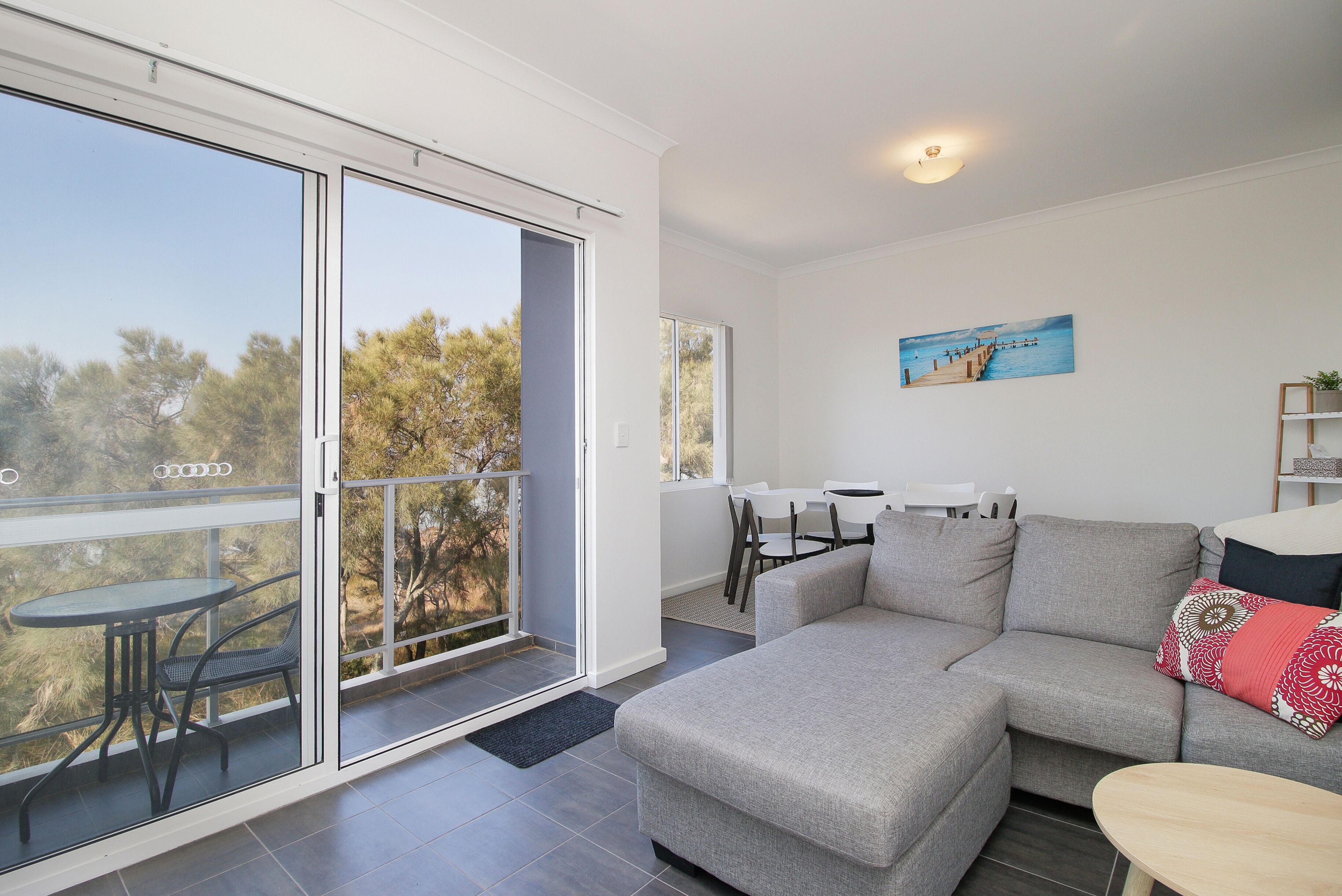 Estuary Waterfront - stunning views! — image 23