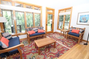 Fernseher, DVD-Player