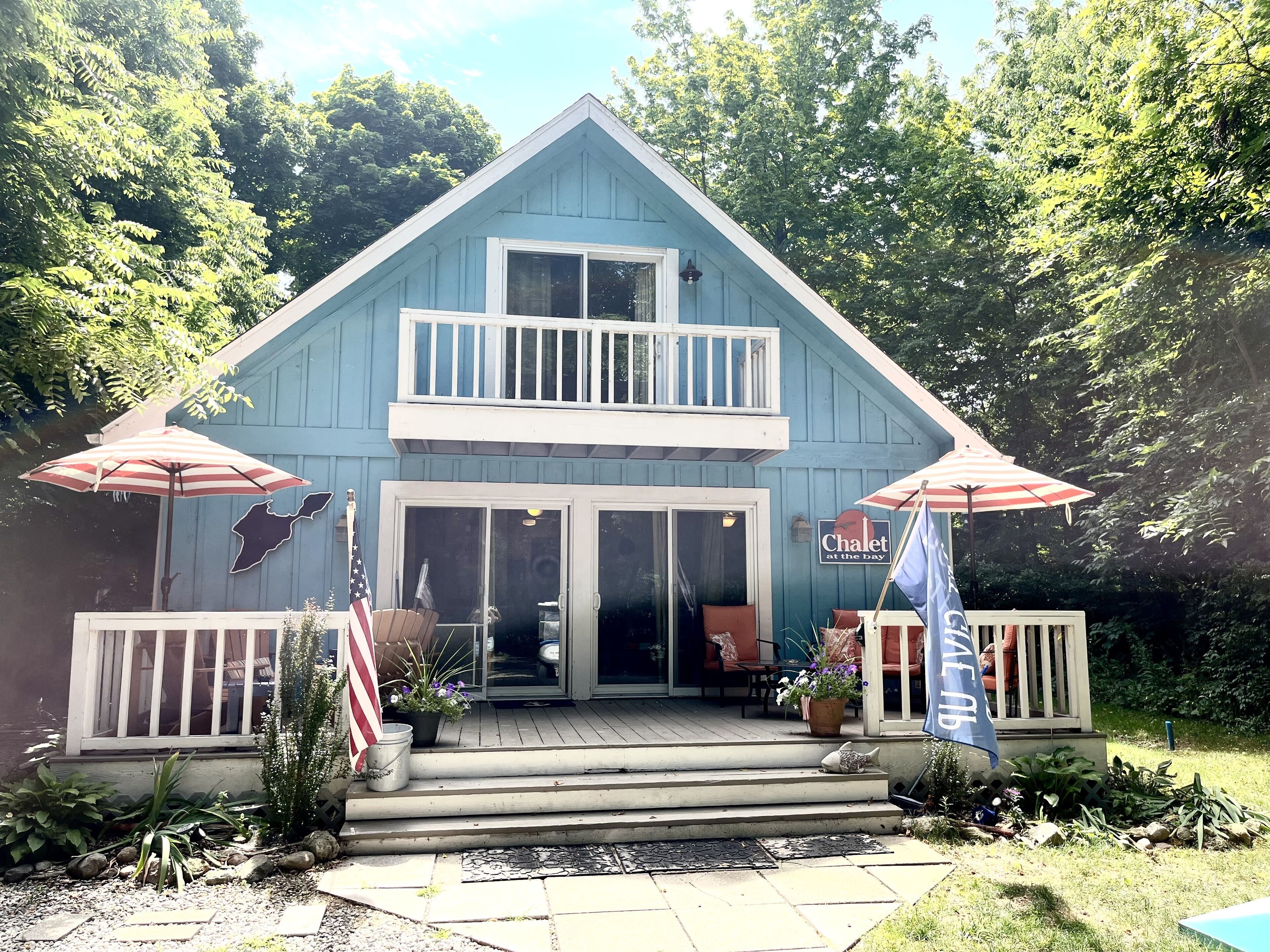 4 Bedroom 2 bath home that sleeps 13 on a large lot