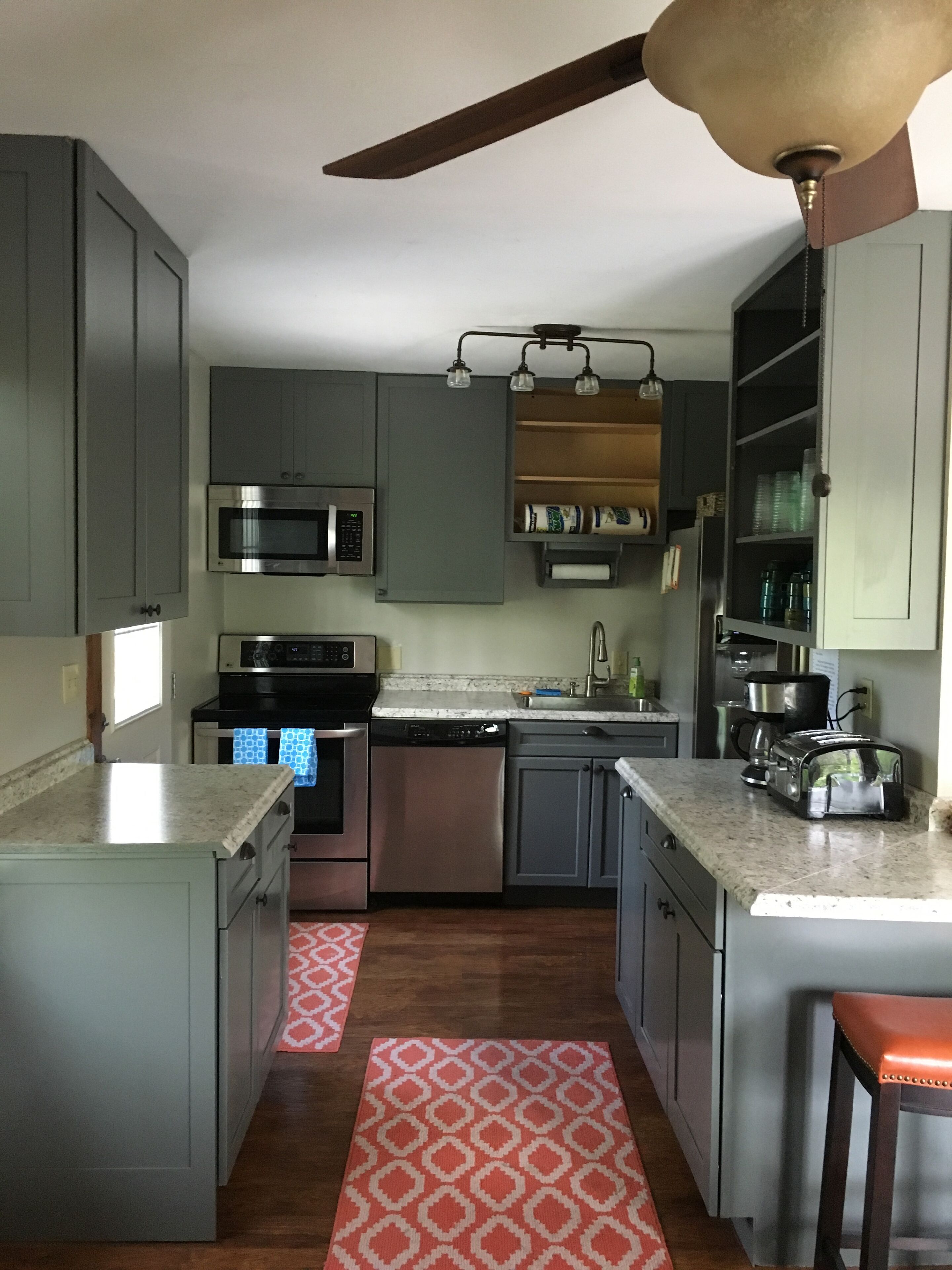 4 Bedroom 2 bath home that sleeps 13 on a large lot