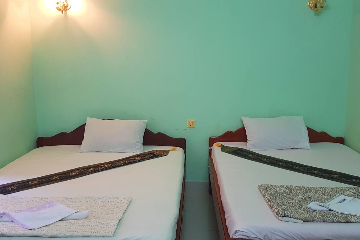 Chambre double | Bureau, accès au Wi-Fi (inclus)