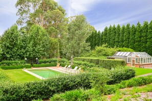 Pool - Hathaway - resort style getaway (Bowral)