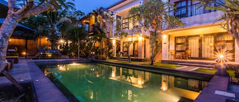 2 outdoor pools, open 9:00 AM to 10:00 PM, pool umbrellas, sun loungers