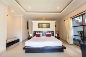 高级房 | 迷你吧、特色装修 、特色家居、办公桌