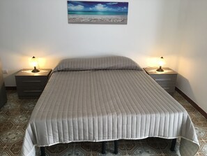 Comfort-Vierbettzimmer, eigenes Bad (Mare)