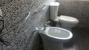 Free toiletries, hair dryer, bidet, towels - Al Chiaro di Luna (Taormina)