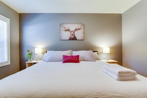 3 bedrooms, iron/ironing board, travel crib, free WiFi