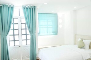 Desk, free WiFi - Merci Hotel (Nha Trang)
