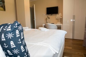 3 chambres, coffres-forts dans les chambres, bureau, Wi-Fi