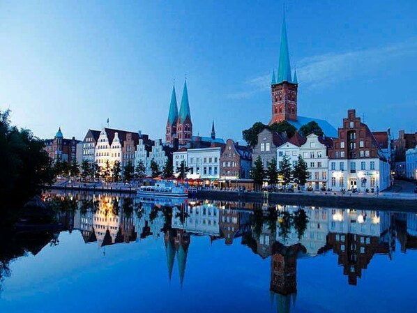 Immagine non classificata, 1 di 29, pulsante