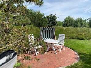 Outdoor dining - AH4a (room category) - Ahndole Hollken (Sankt Peter-Ording)
