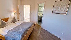 2 Schlafzimmer, Reisekinderbett, WLAN