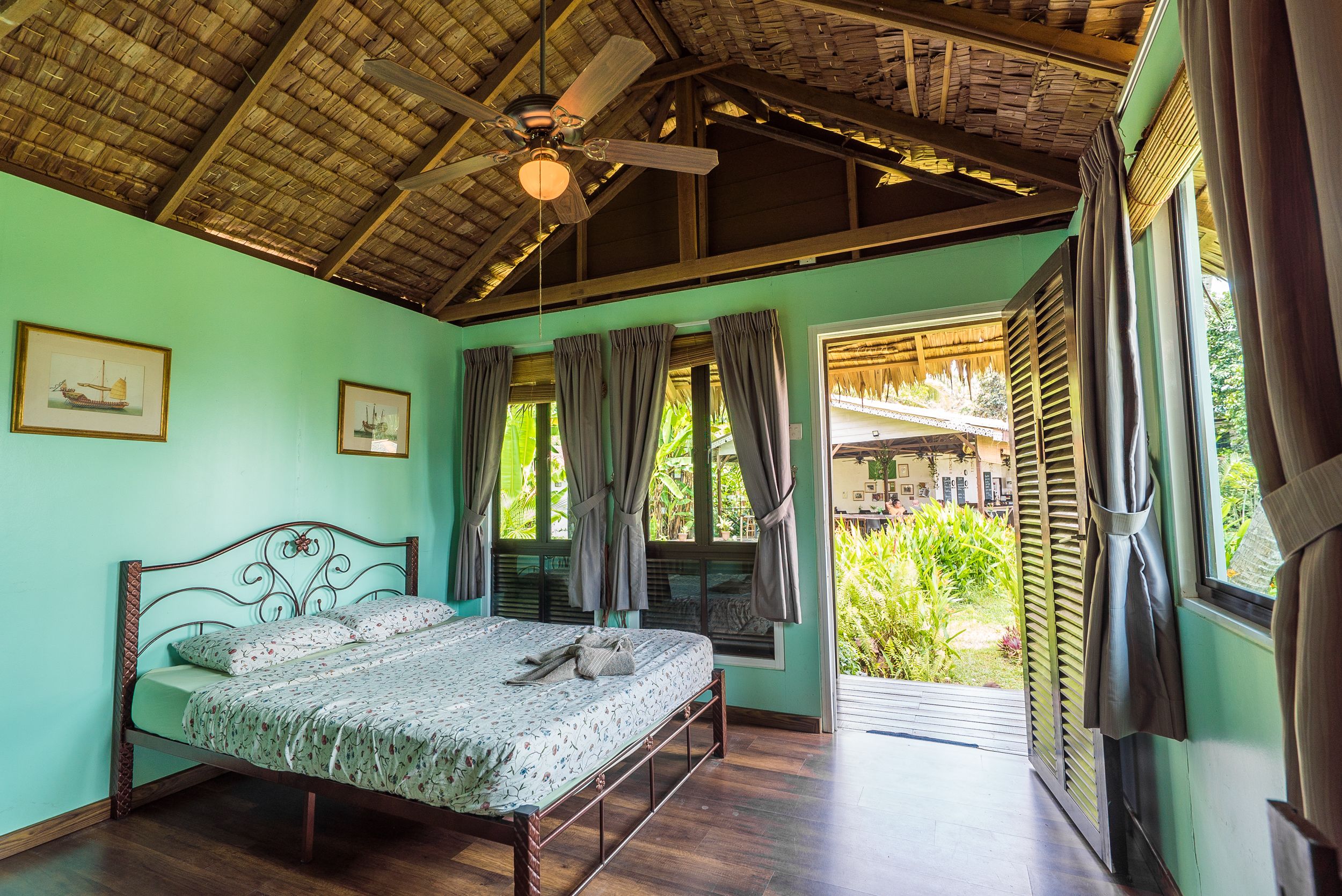 chalet, 1 queen bed, non smoking, garden view | garden view