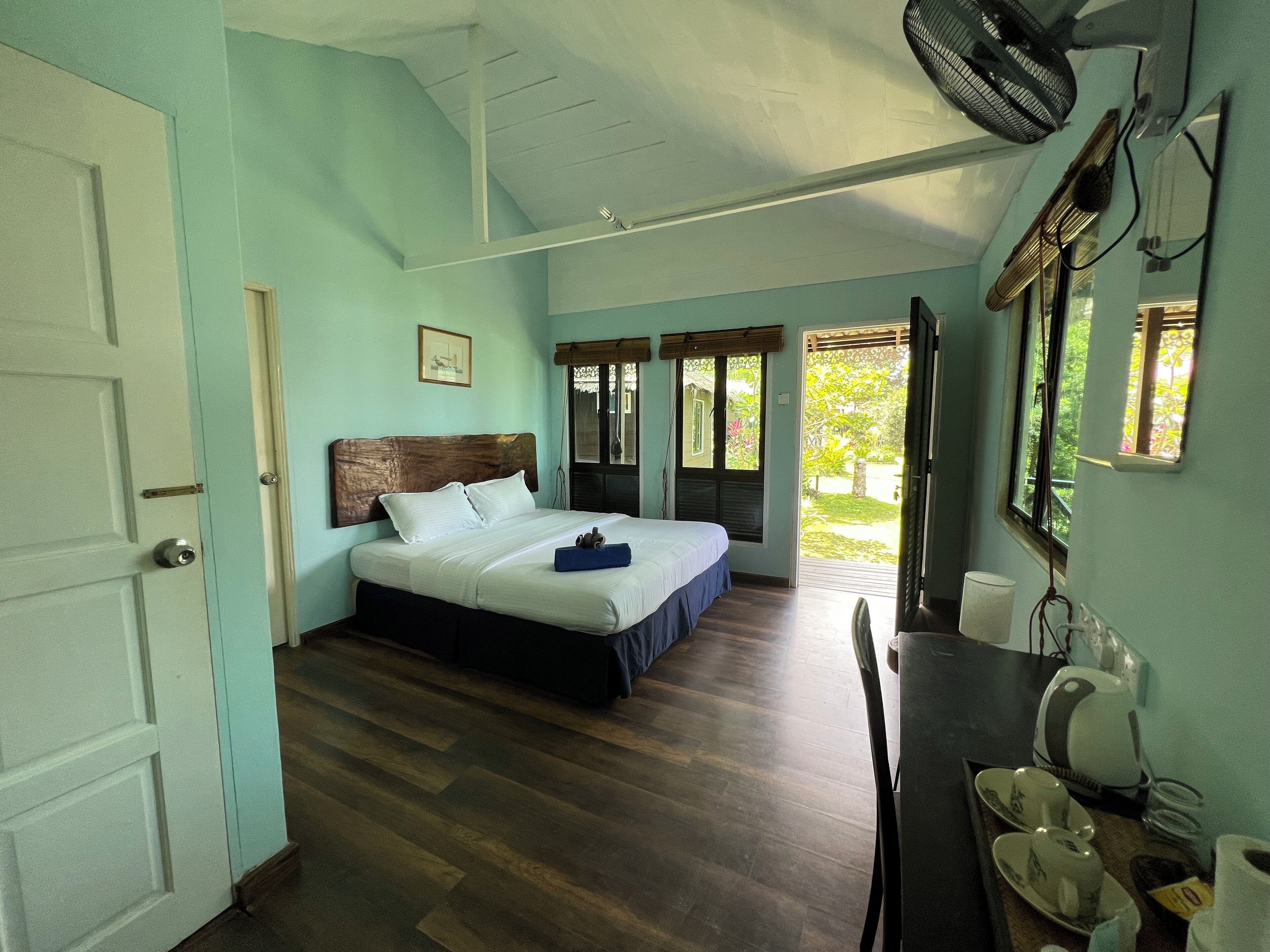 Deluxe Room | Desk, free WiFi, bed sheets