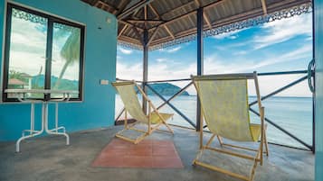 Bungalow Deluxe, 1 cama de matrimonio, no fumadores, vistas al mar | Vistas del balcón