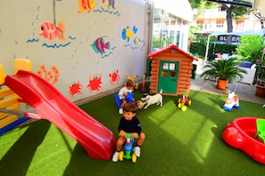 Children’s play area – indoor - HOTEL GRANADA (Jesolo)