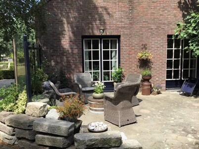 Apartment 90m2 in country house on the water