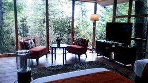 Luxury-Ferienhaus, Bergblick | Bügeleisen/Bügelbrett, Zustellbetten, kostenloses WLAN, Bettwäsche