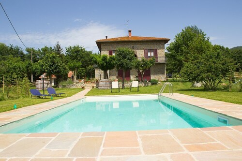 Quiet countryside Holiday House near Cortona