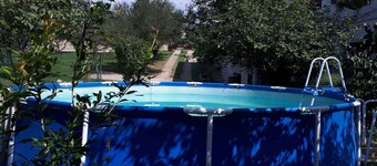 Holiday apartment with use of pool
