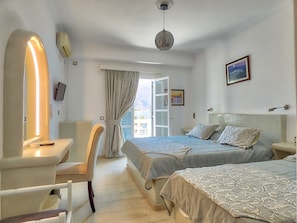 Standard Double Room | Iron/ironing board, free cribs/infant beds, free WiFi, bed sheets - Avraki (Santorini)