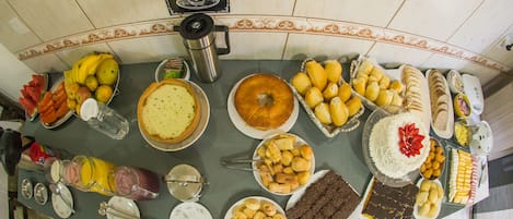 Free daily buffet breakfast