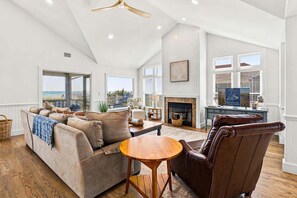 TV, DVD player - Sanderling Sea Glass | Oceanfront | Community Pool | Duck (Duck)