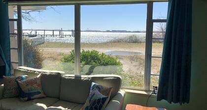 Fisherman's Cabin on the Bay