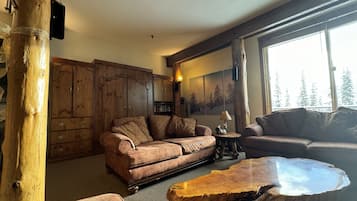 TV connectée, cheminée, jeux vidéo, chaßne hi-fi