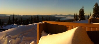 🎿 Ski-In/Ski-Out | 2Bed / 2Bath Condo | 🚶‍♂️ Walk to Village