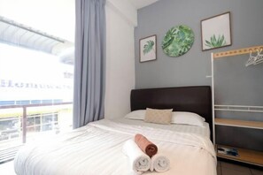 免费 WiFi、床单