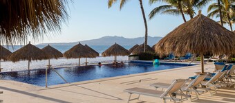 Gorgeous Beachfront Condo In Small, Private Building