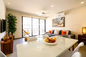 TV - Brand New Condo close by 5th Avenue and the Beach 306 (playa del carmen)