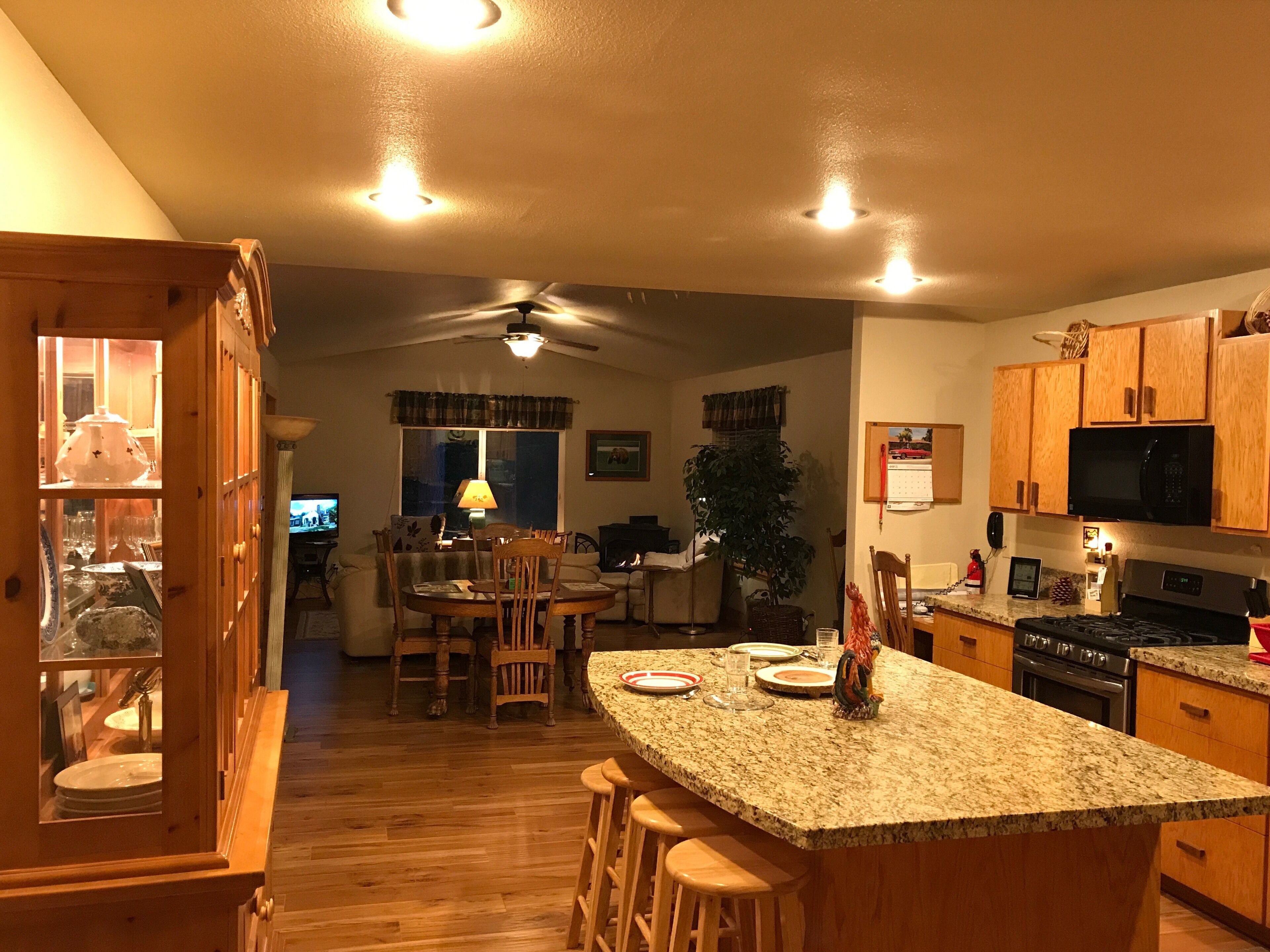 Serene Sierra City Cabin 