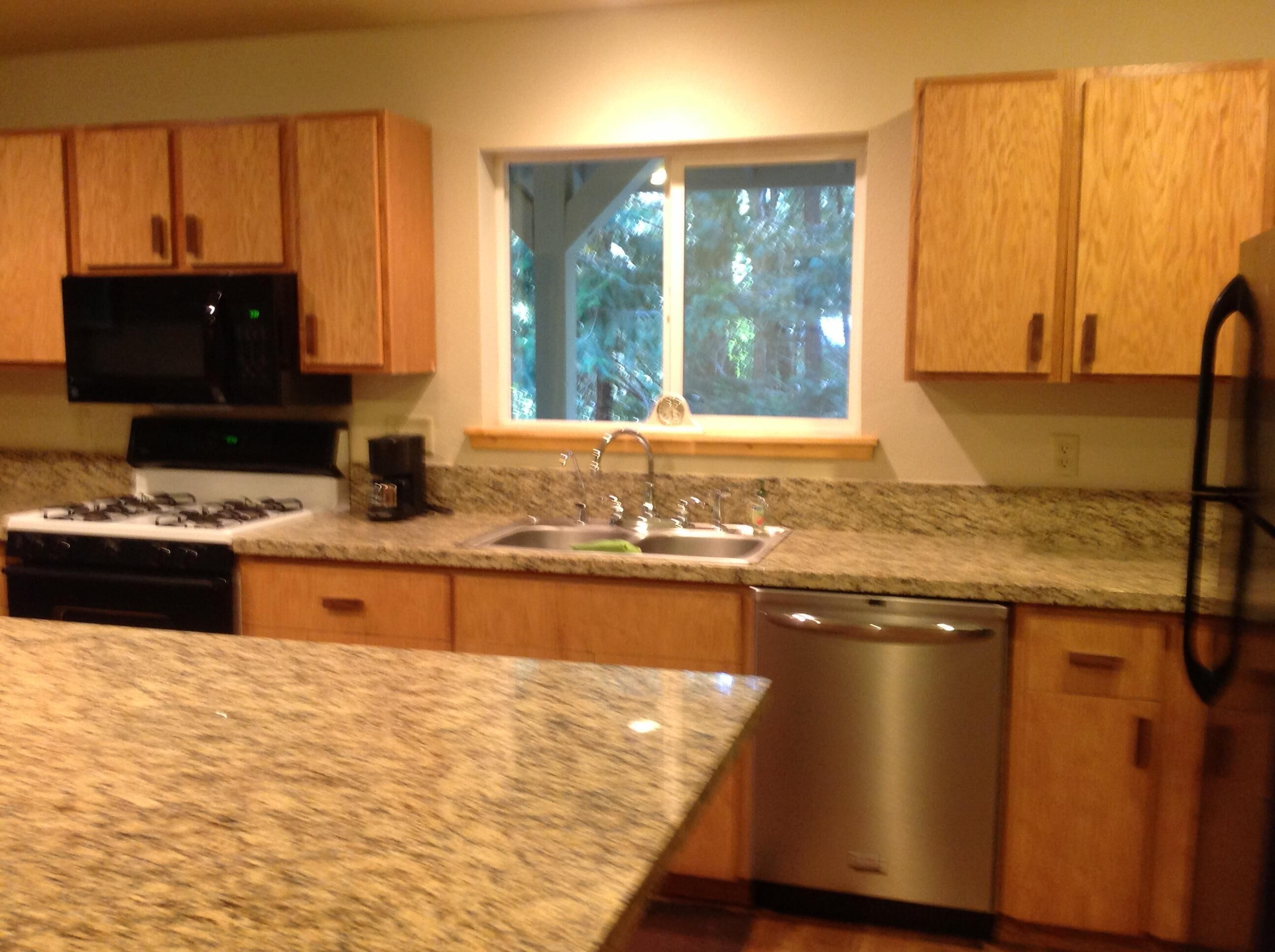 Serene Sierra City Cabin 