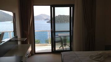 Comfort Double Room, Sea View | Premium bedding, blackout curtains, rollaway beds, free WiFi