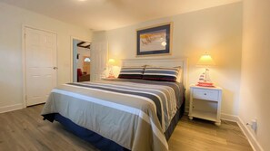 2 makuuhuonetta, silitysrauta/-lauta, ilmainen Wi-Fi, vuodevaatteet