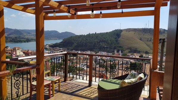 Habitación triple superior | Terraza o patio