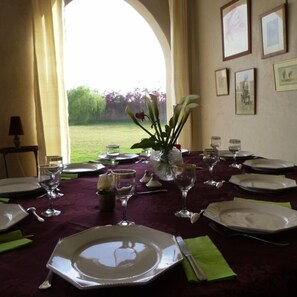 Breakfast, lunch and dinner served - Villa Isa (Marrakech)