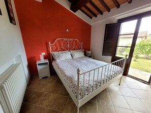 1 chambre, fer et planche à repasser, Wi-Fi gratuit, draps fournis