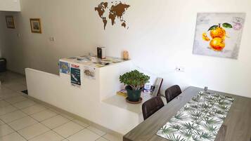 Superior House | Private kitchen | Full-size fridge, microwave, oven, stovetop