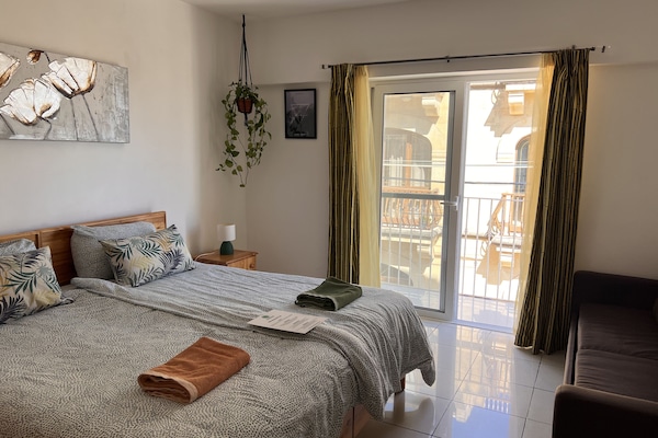 Family Triple Room, Balcony, City View