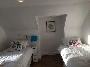 Comfort Studio, Non Smoking, Kitchen | Blackout drapes, iron/ironing board, free WiFi, bed sheets