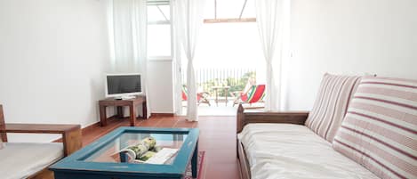 1 bedroom, iron/ironing board, WiFi