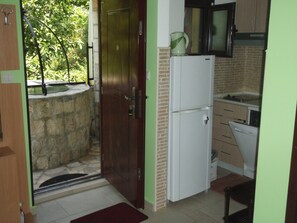 公寓, 2 間臥室 | 私人廚房 | 電冰箱、爐台、電熱水壺、鍋具/餐盤/廚房用品