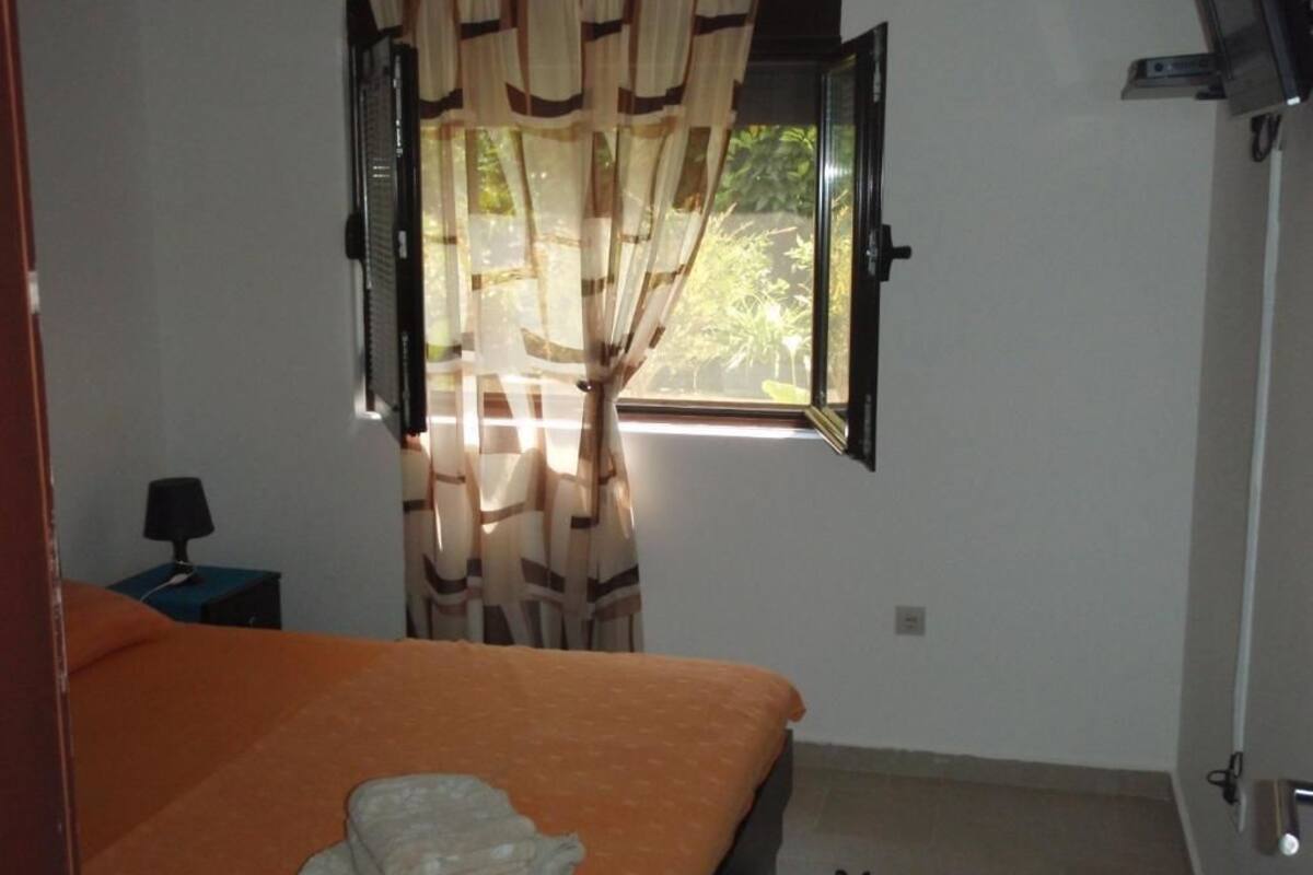 Huoneisto, 2 makuuhuonetta | Pimennysverhot, silitysrauta/-lauta, ilmainen Wi-Fi, vuodevaatteet