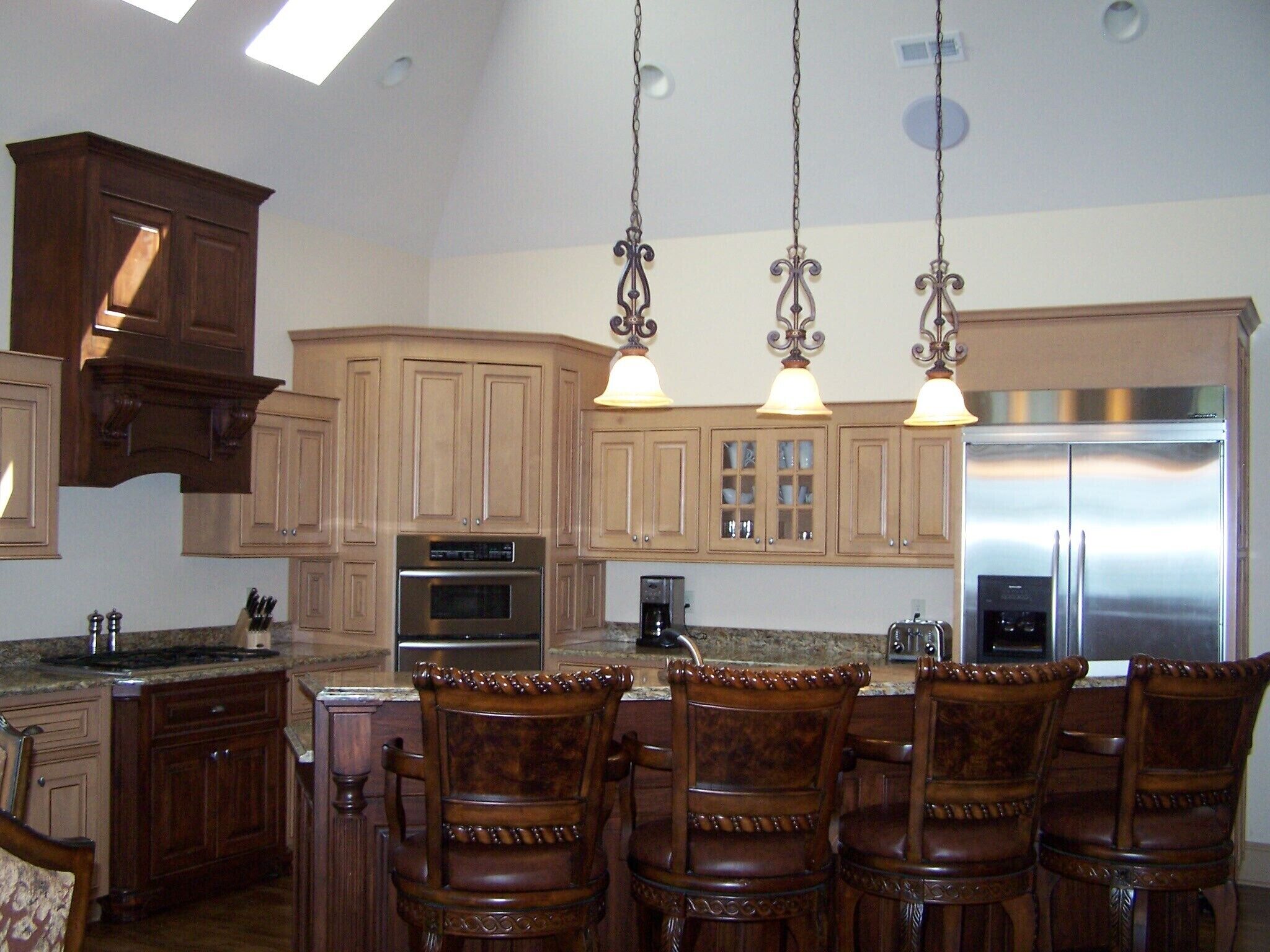 Luxury Lake Front Home featuring beautiful Mountain and Lake veiws 