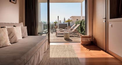 Elaia Luxury Condo Glyfada